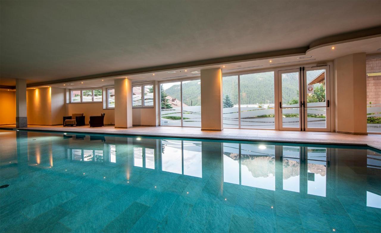 Design & Suite Hotel Ciarnadoi Vigo di Fassa Luaran gambar