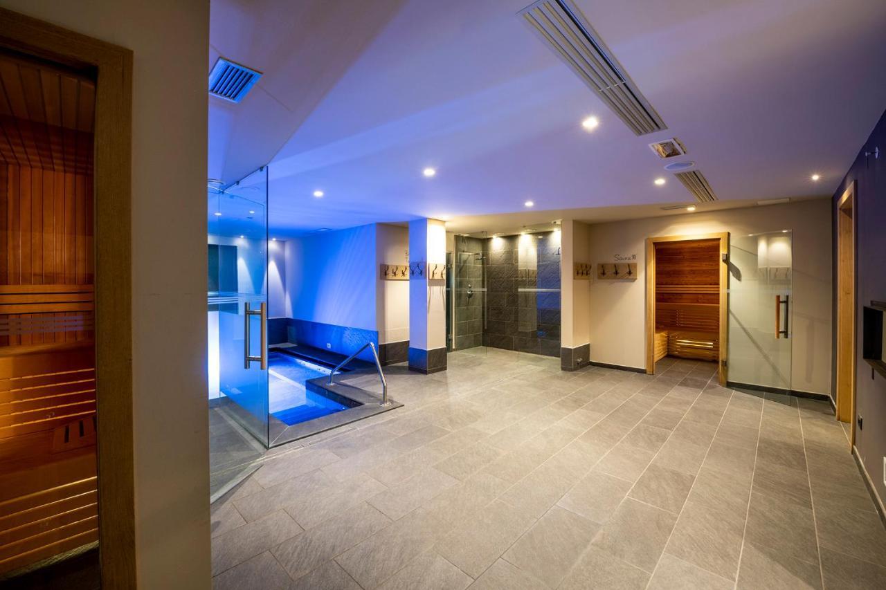 Design & Suite Hotel Ciarnadoi Vigo di Fassa Luaran gambar